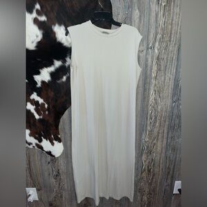 Neiman Marcus Cream Sheath Midi maxi  Dress Sleeveless Mock Neck